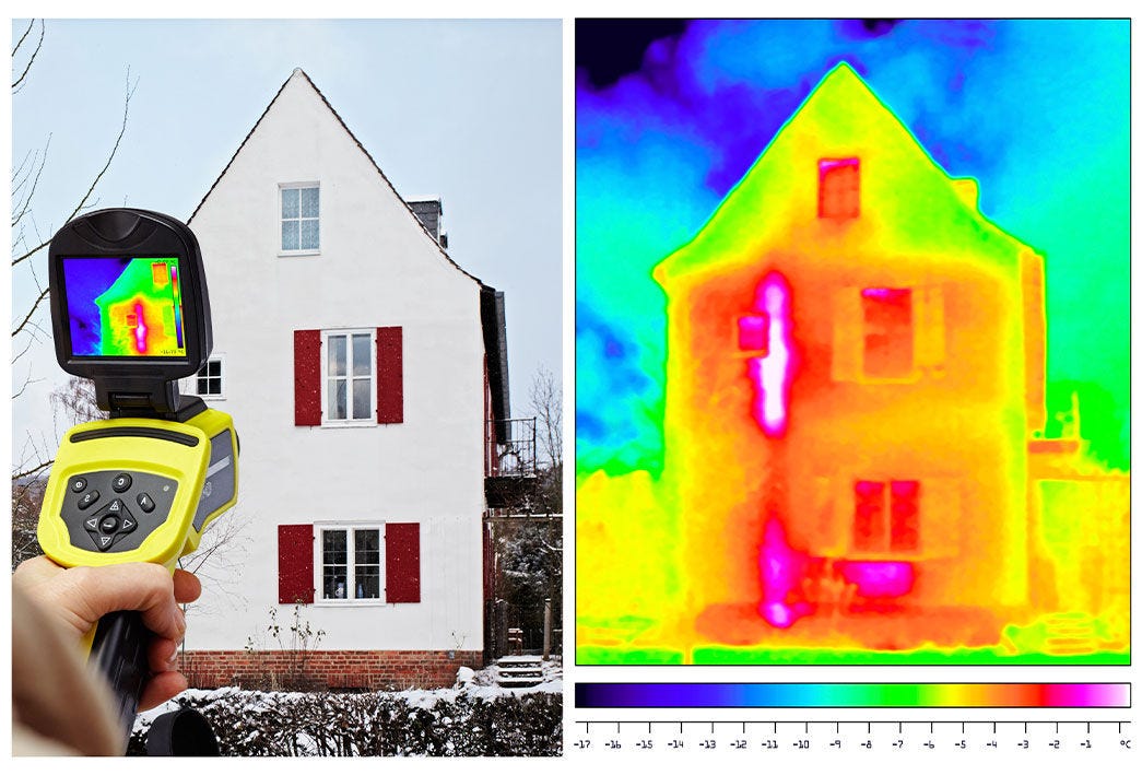 Wärmeverlust eines Haus aufgenommen mit einer Wärmebildkamera